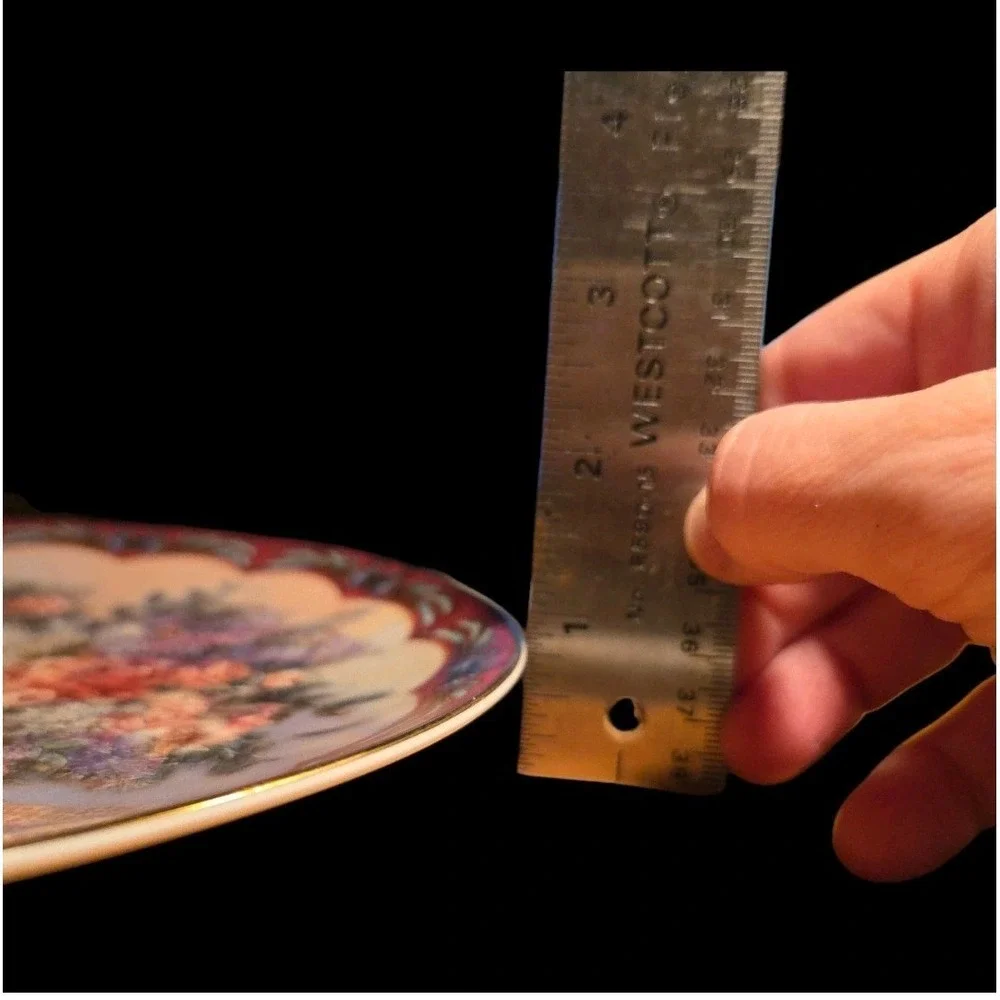 Set Of 2 W.L. George Collectors Plates By Lena Liu Floral‎ Gold Accents 8